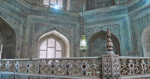 13 Best Places to visit in Agra: ✔Entry Fee, Timings, Location